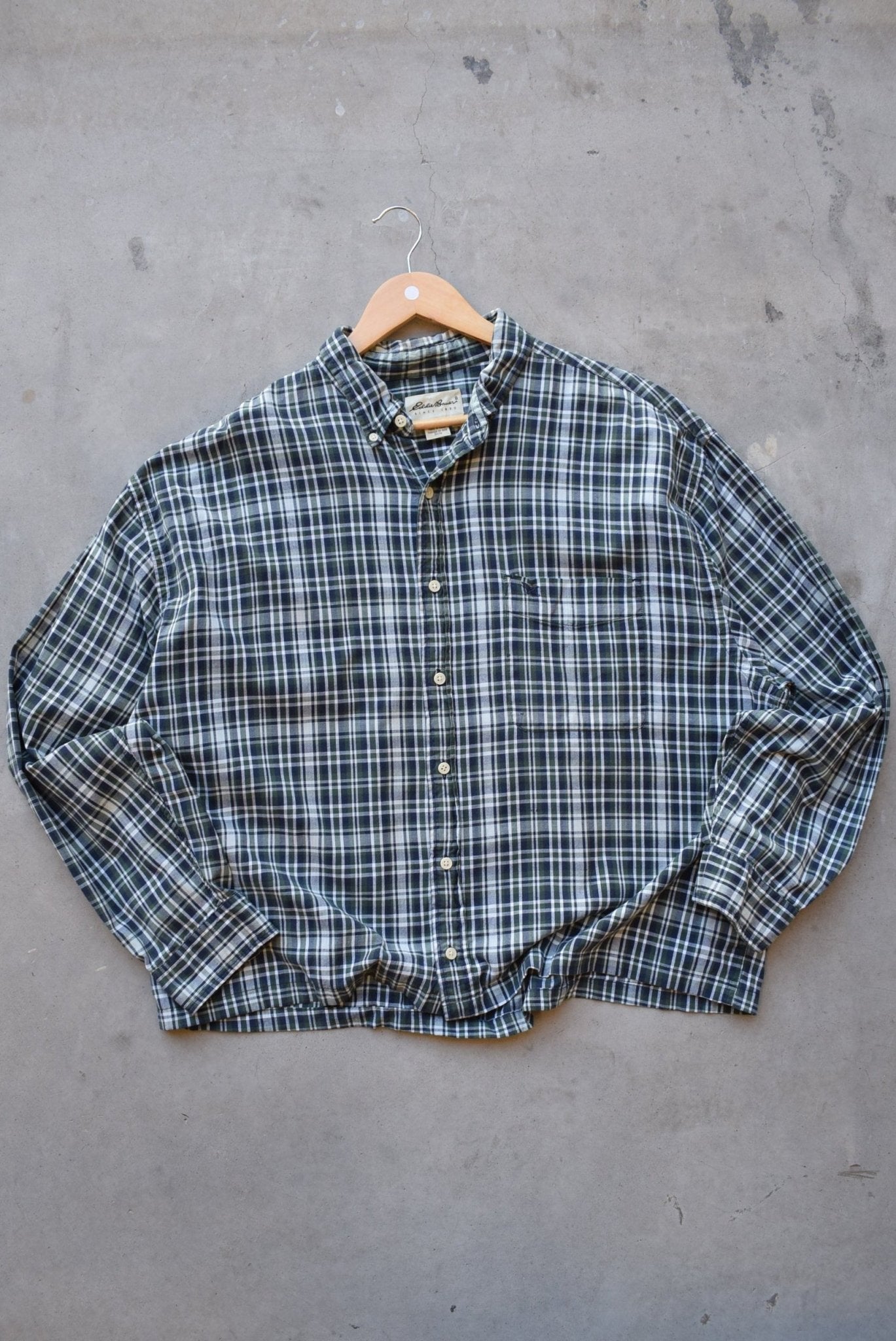 Eddie Bauer Green Cropped Long Sleeve Button Up — 2000s (XL/XXL) - Retrospective Store