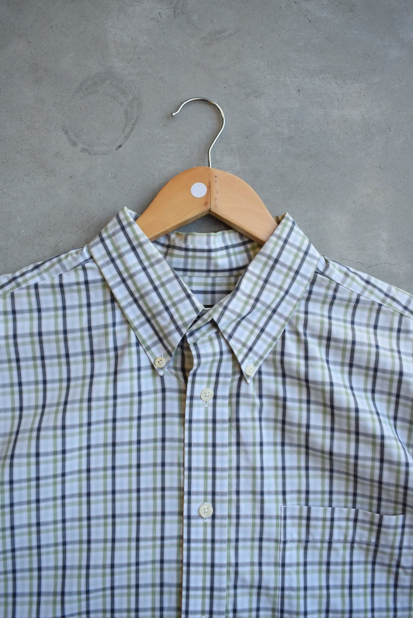 Eddie Bauer White Cropped Button Up — 2000s (XL) - Retrospective Store