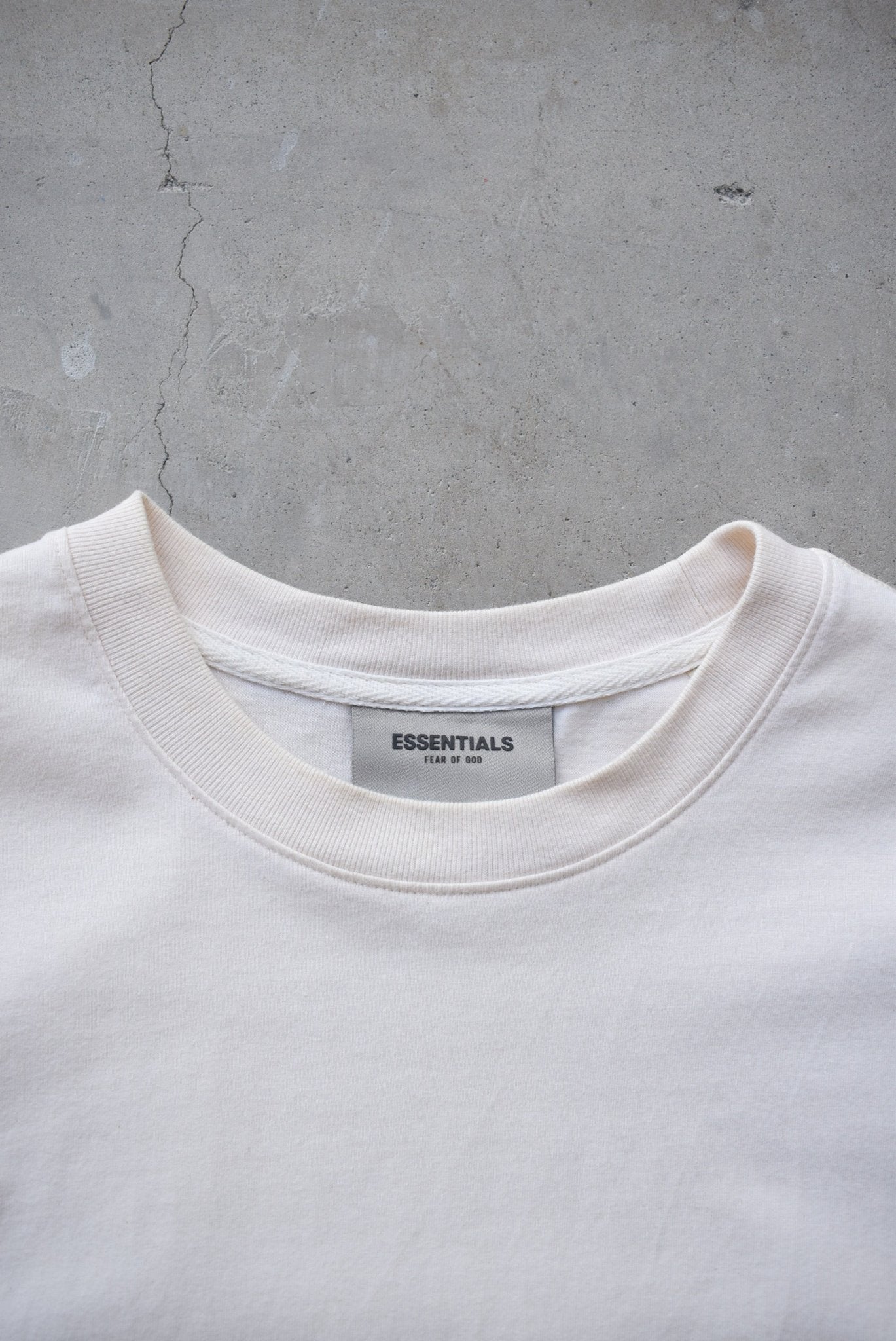 Essentials Fear of God Beige Spellout Tee — 2000s (M) - Retrospective Store