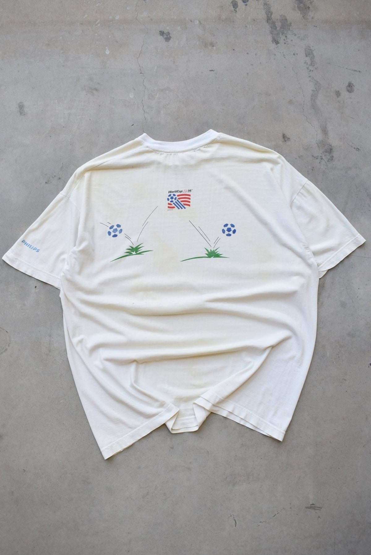 FIFA World Cup USA White Graphic Tee — 1994 (XL/XXL) - Retrospective Store