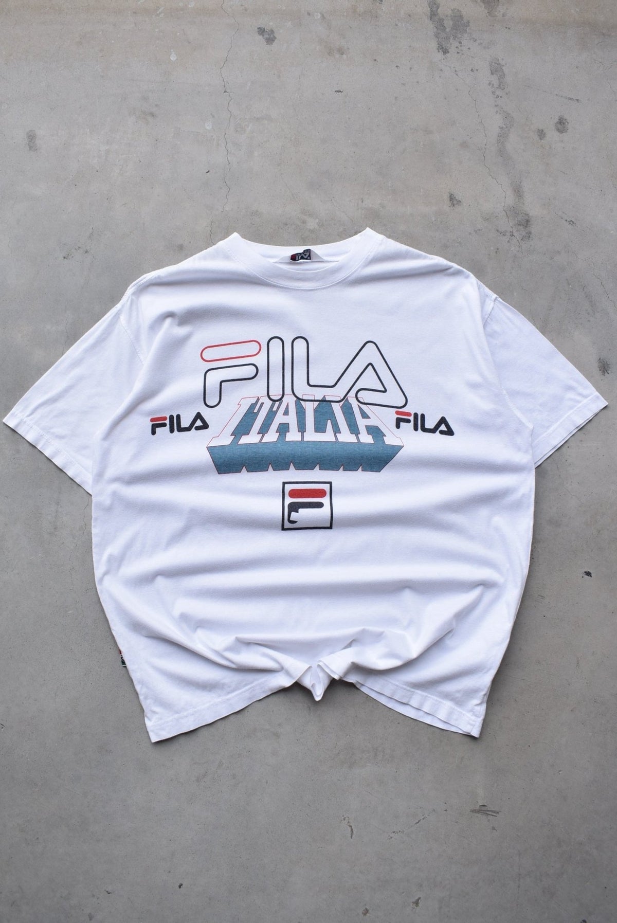 Fila Italia White Graphic Tee — 1990s (L/XL) - Retrospective Store