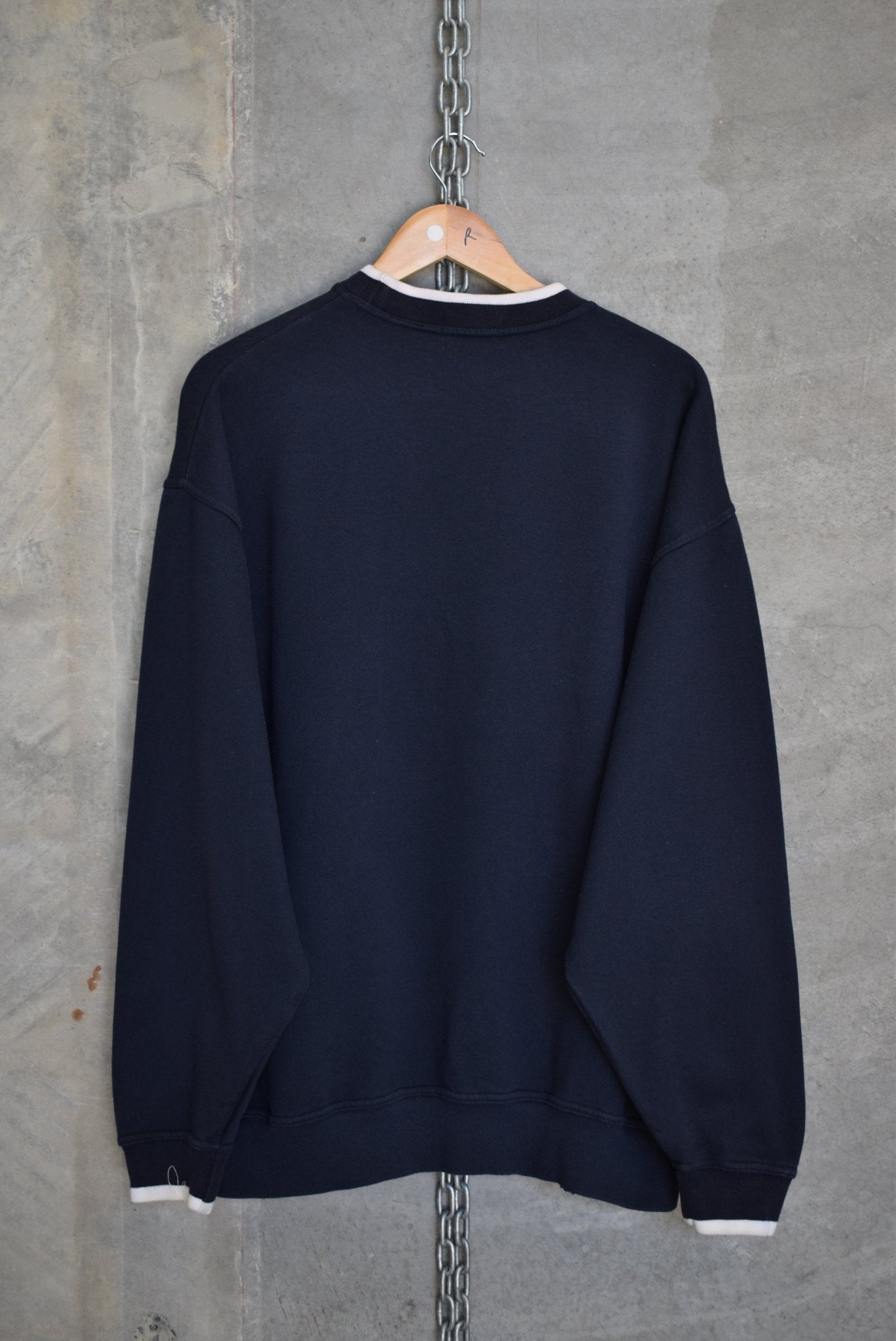 Fila Spellout Embroidered Crewneck — 2000s (L) - Retrospective Store