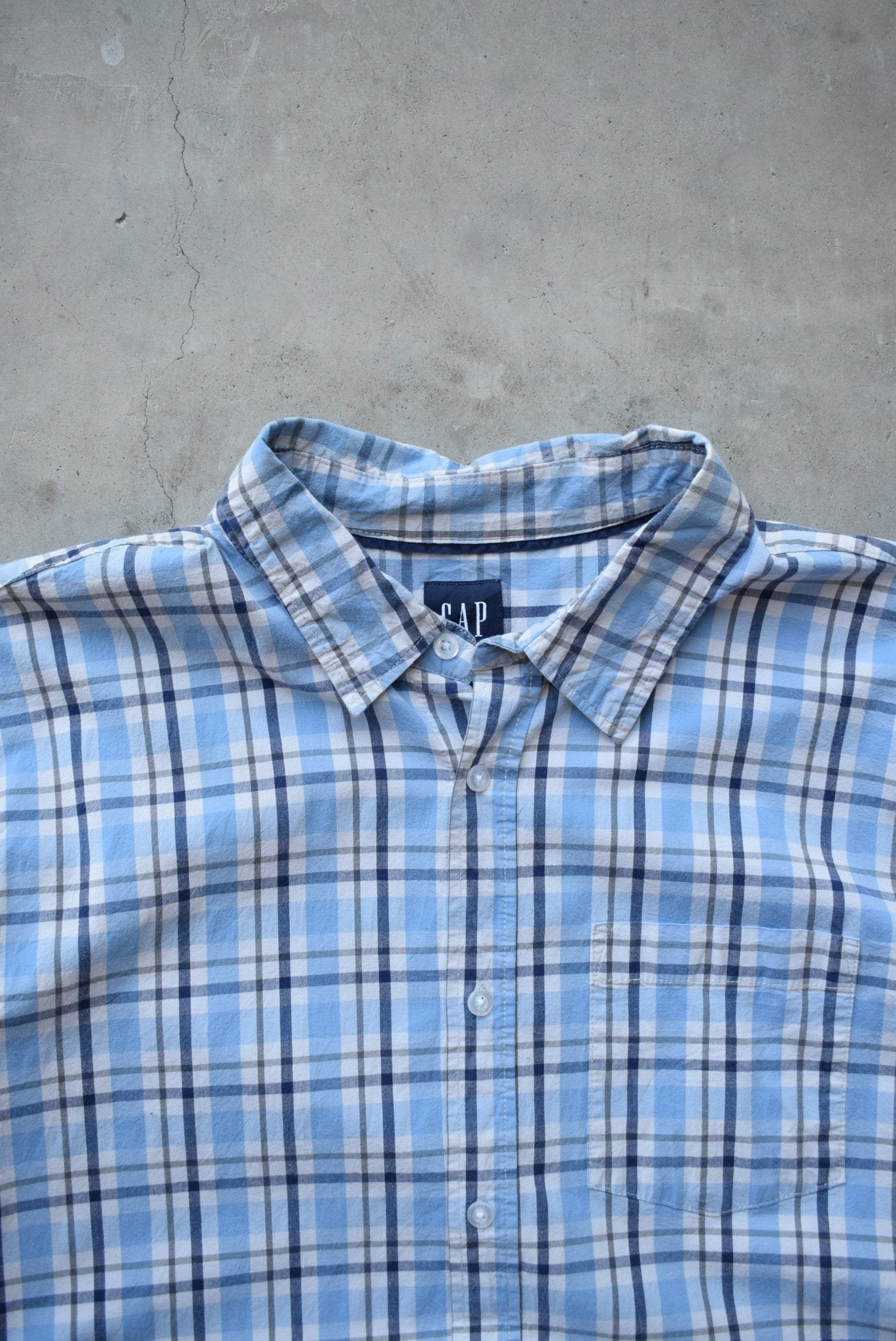 Gap Baby-Blue Cropped Button Up — 2000s (M/L) - Retrospective Store