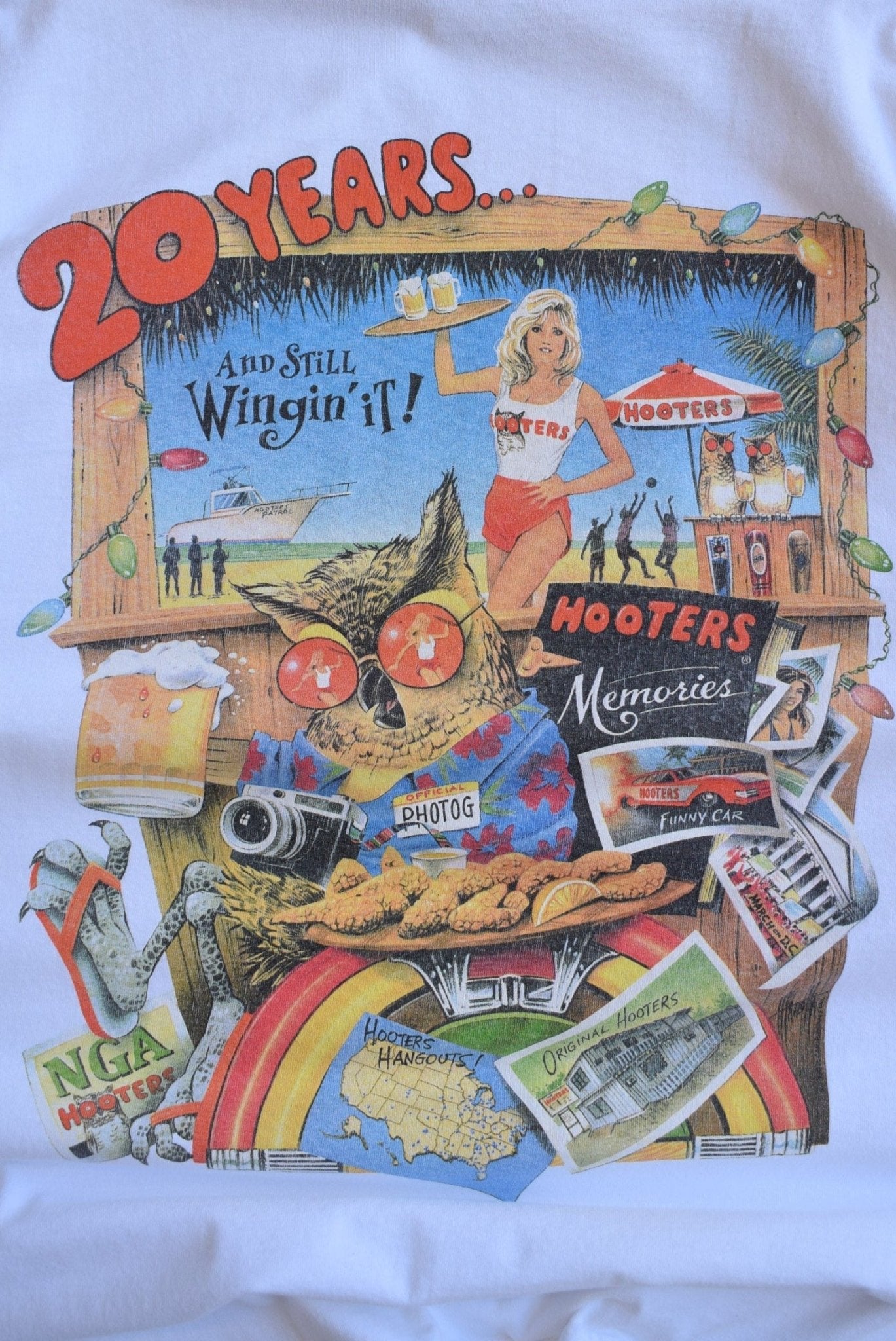 Hooters 20th Anniversary Tee — 2003 (XXL) - Retrospective Store