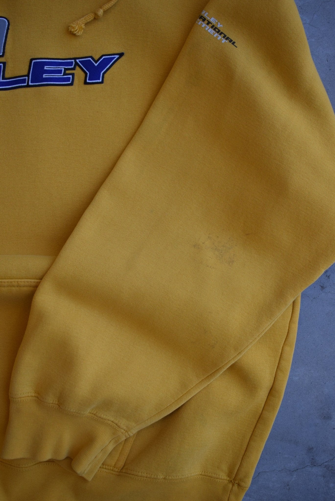 Hurley International Embroidered Spellout Hoodie — 2000s (L) - Retrospective Store