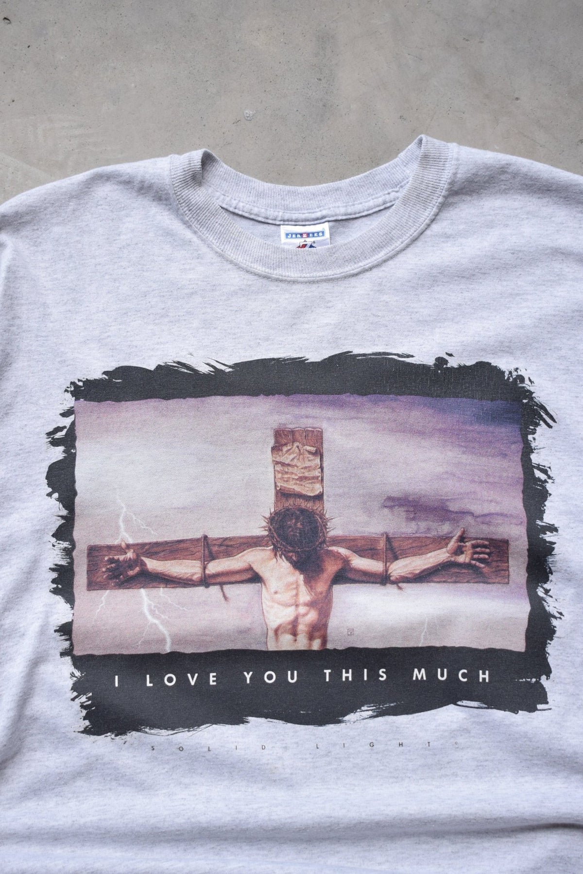 Jesus 'I Love You This Much' Grey Graphic Tee — 2000s (L) - Retrospective Store
