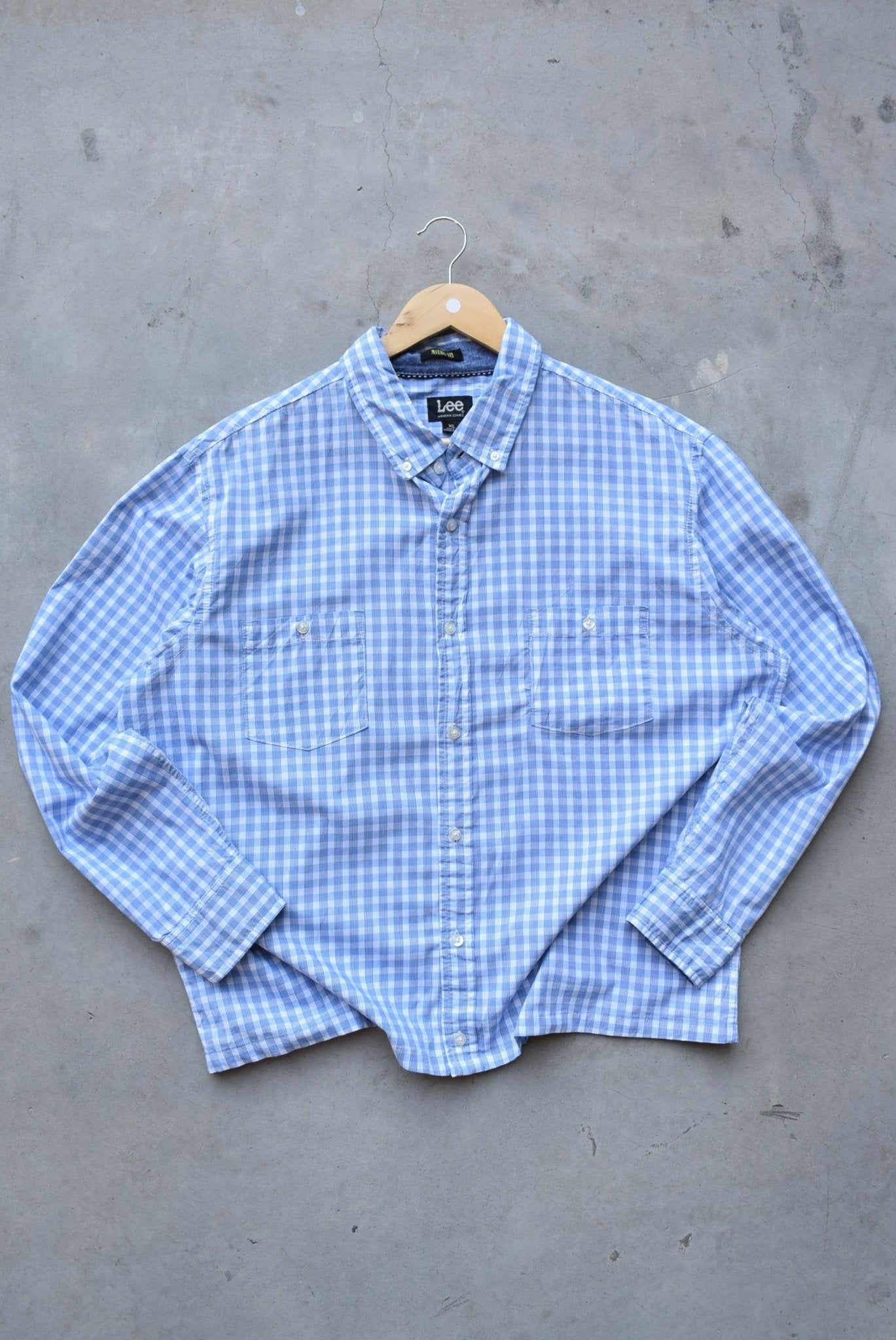 LEE Blue Cropped Long Sleeve Button Up — 2000s (XL) - Retrospective Store