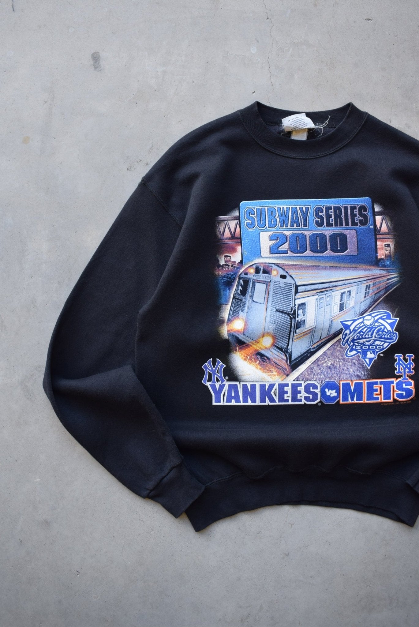 LEE Sport x MLB New York Yankees Black Graphic Crewneck — 2000 (M) - Retrospective Store