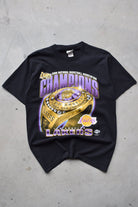 LEE Sports x NBA Los Angeles Lakers Champions Black Graphic Tee — 2000 (M) - Retrospective Store