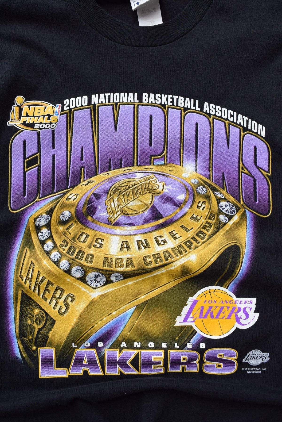 LEE Sports x NBA Los Angeles Lakers Champions Black Graphic Tee — 2000 (M) - Retrospective Store