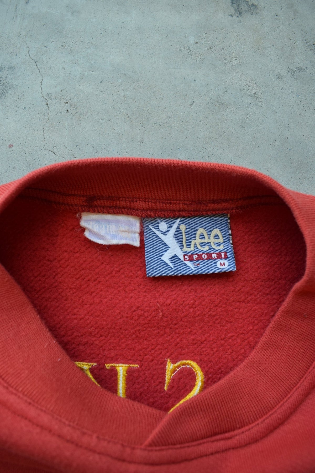 LEE Sports x NFL Washington Football Team Embroidered Red Crewneck — 1990s (M/L) - Retrospective Store