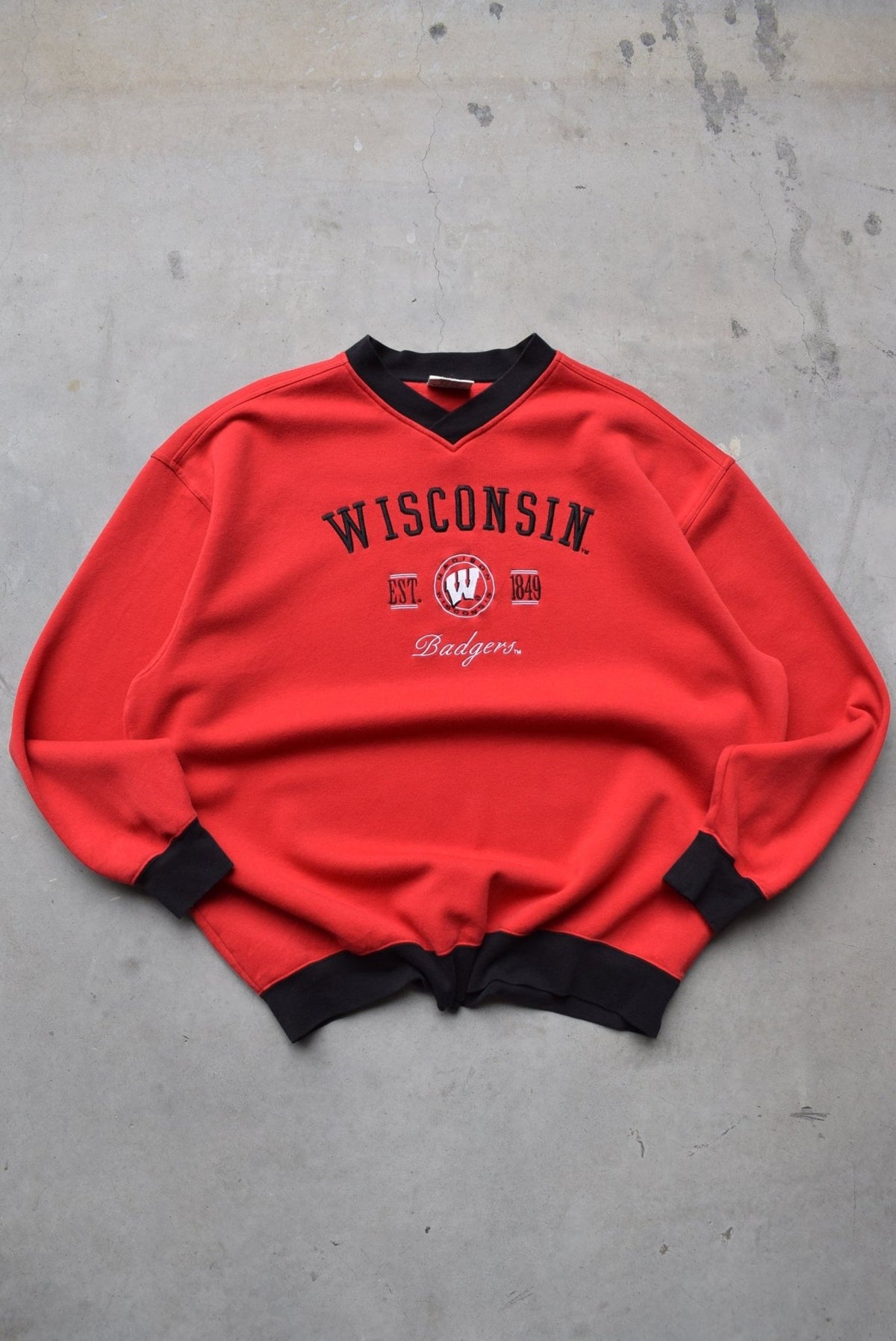 LEE Sports x University of Wisconsin Red Embroidered Crewneck — 1990s (XXL) - Retrospective Store