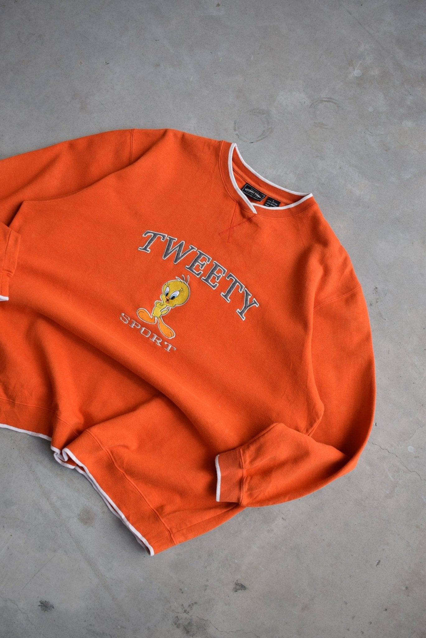 Looney Tunes Tweety Sport Orange Embroidered Crewneck — 2000 (L) - Retrospective Store