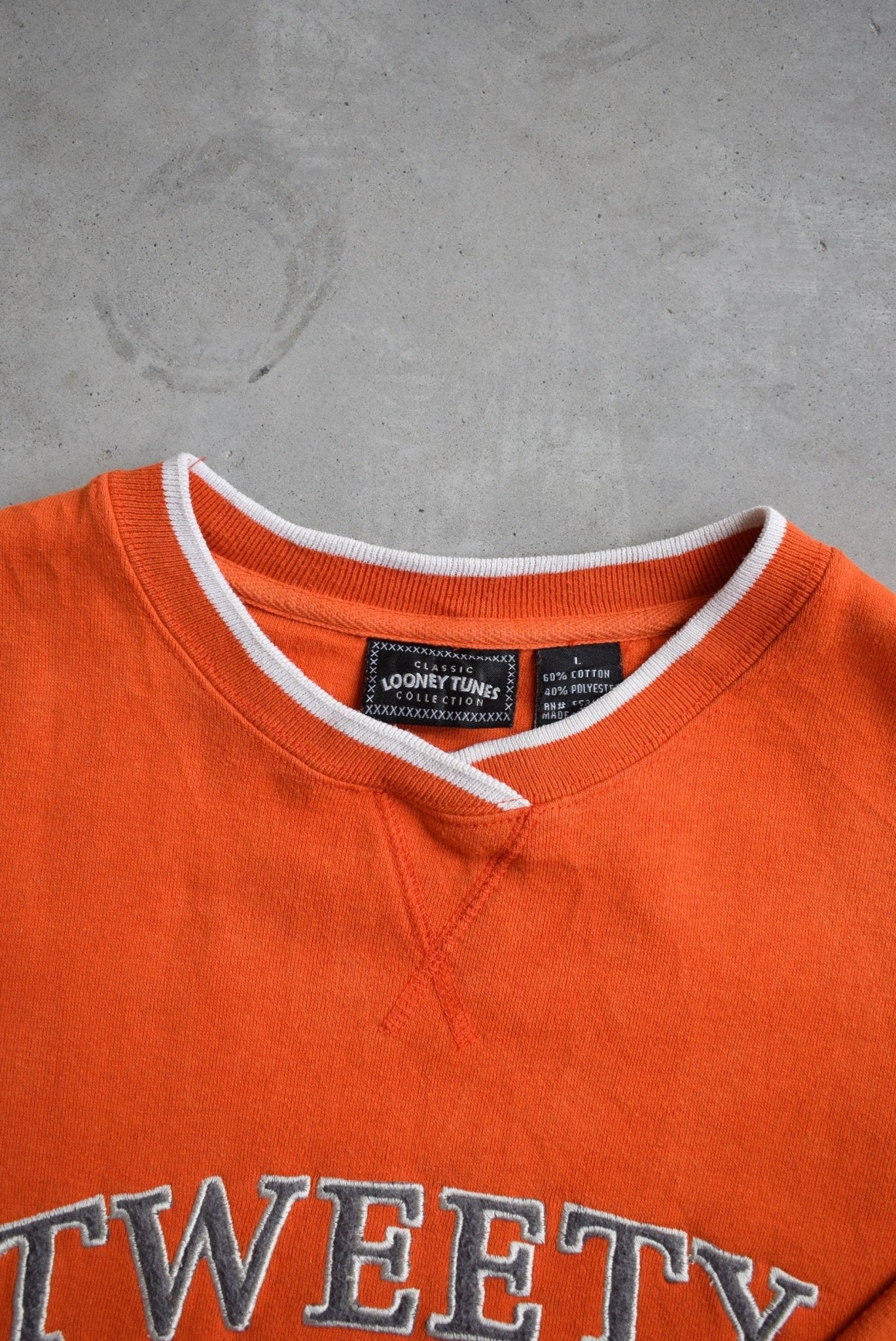 Looney Tunes Tweety Sport Orange Embroidered Crewneck — 2000 (L) - Retrospective Store