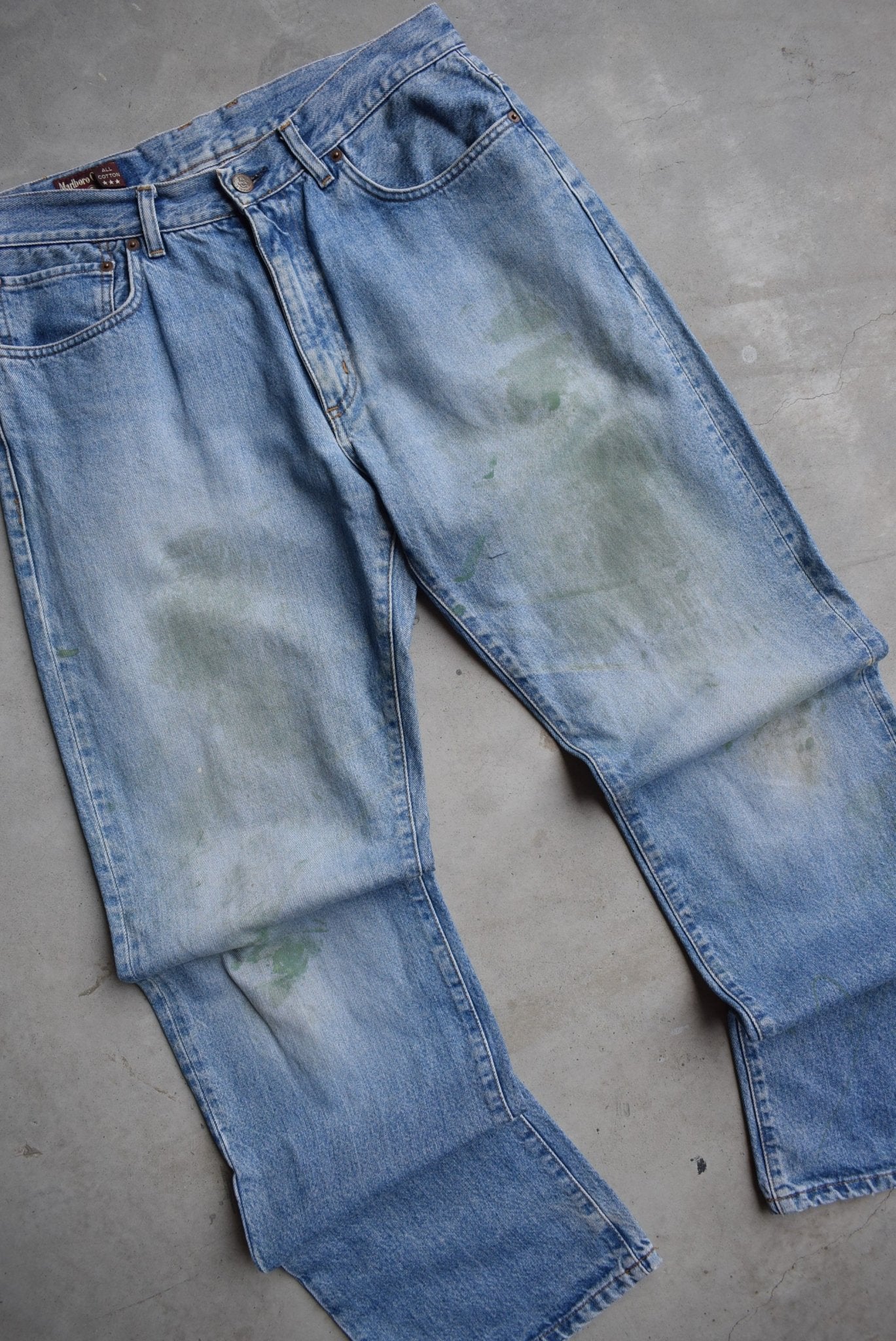 Marlboro Classic Jeans — 2000s (32) - Retrospective Store