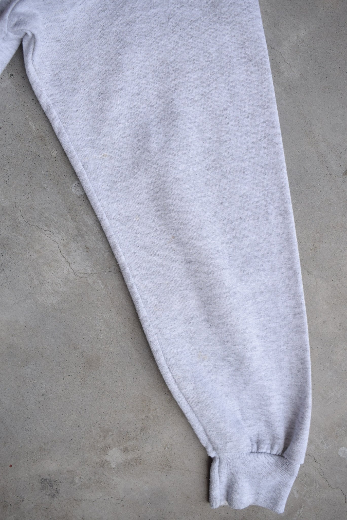 Mickey Legends Grey Crewneck — 2000s (M/L) - Retrospective Store
