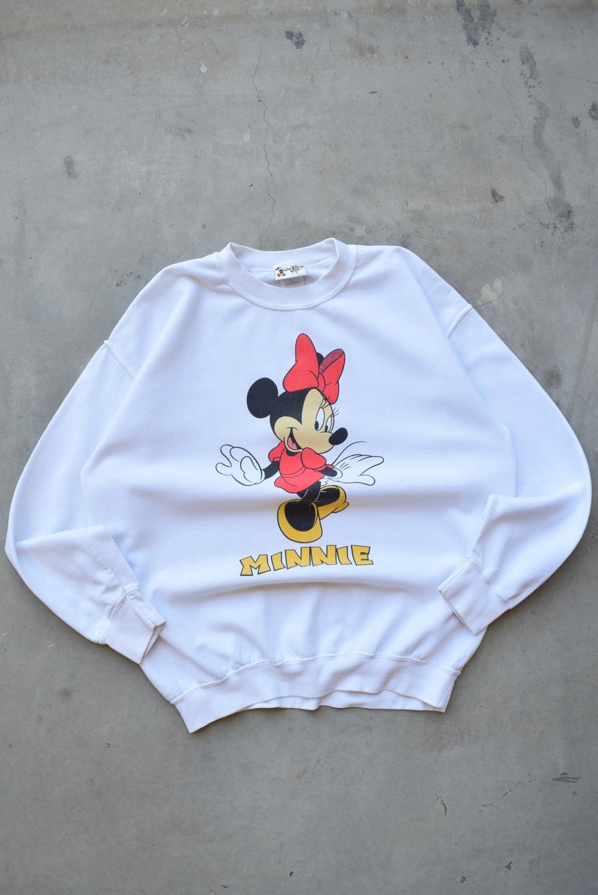 Minnie Mouse White Graphic Crewneck — 1990s (L) - Retrospective Store