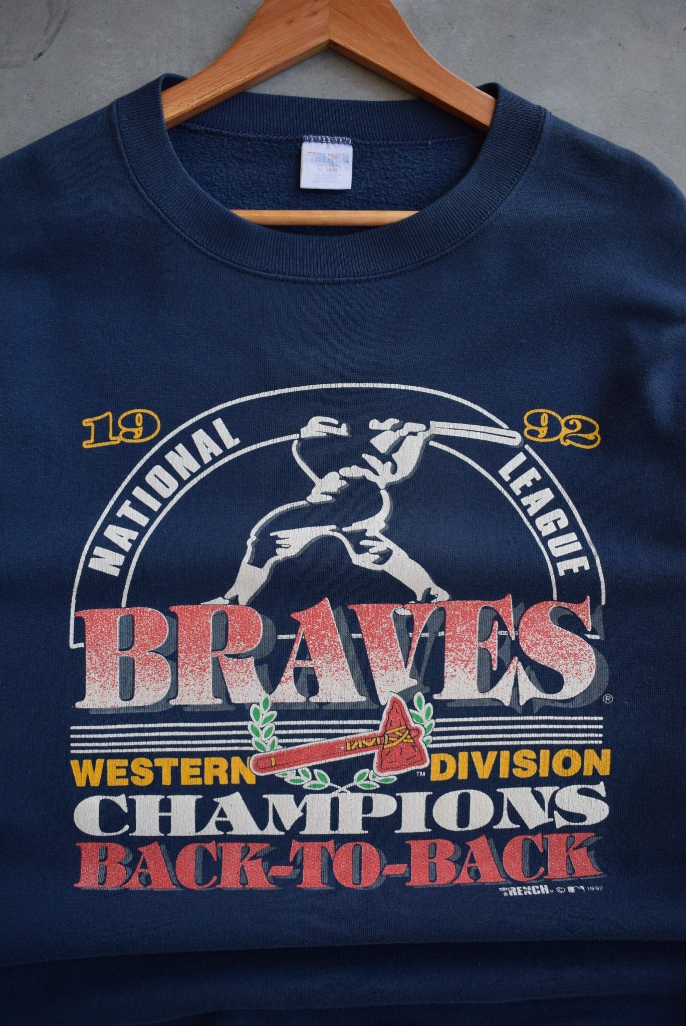 MLB Atlanta Braves Champions Crewneck — 1992 (L) - Retrospective Store