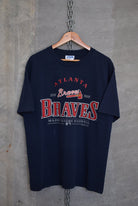 MLB Atlanta Braves Tee — 2001 (L) - Retrospective Store
