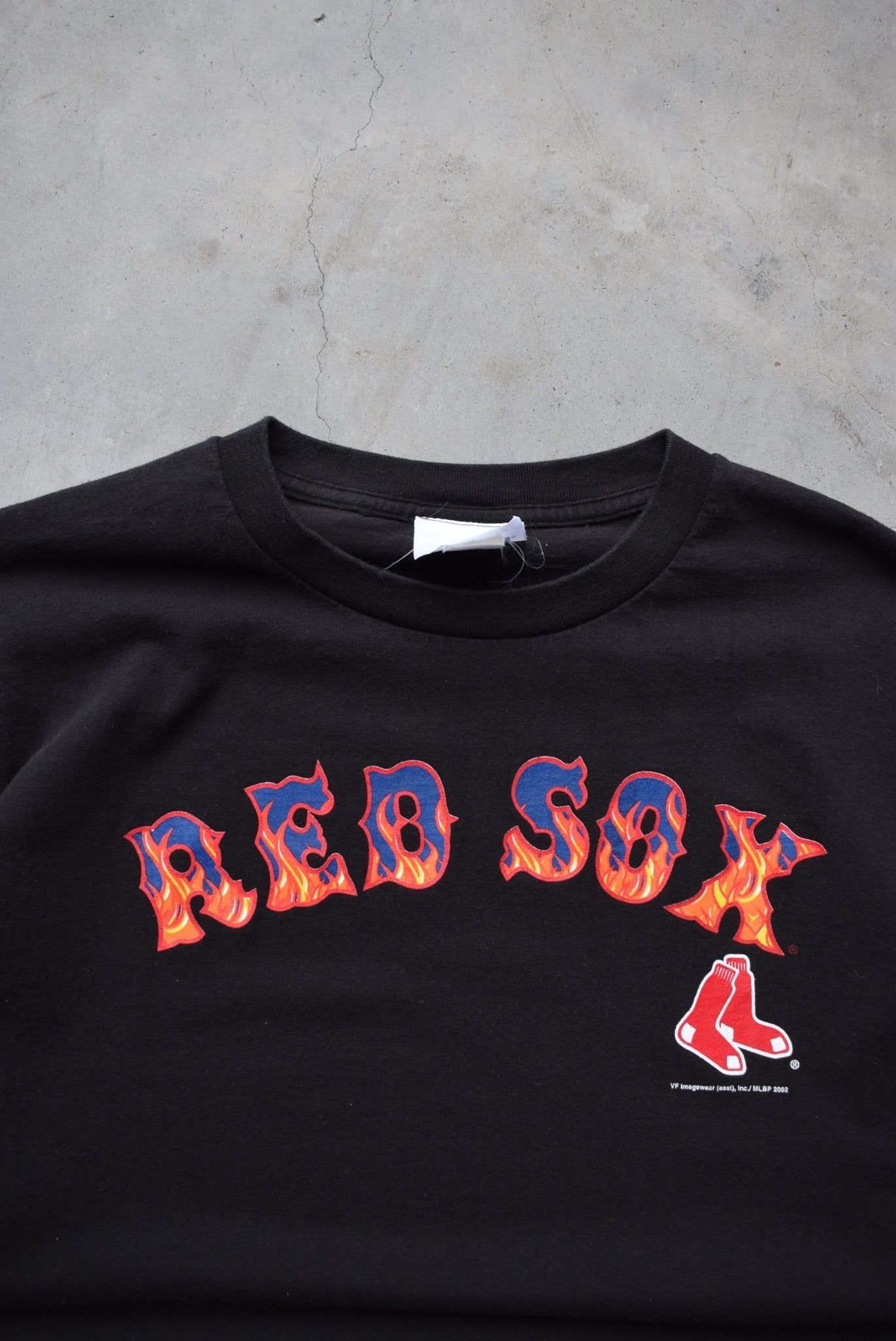 MLB Boston Red Sox Black Graphic Tee — 2002 (XL) - Retrospective Store