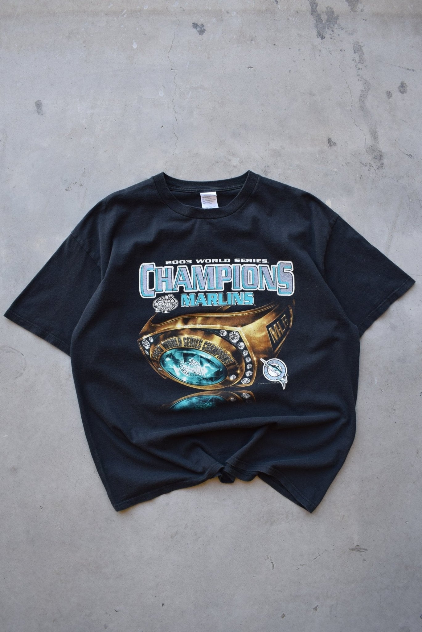 MLB Florida Marlins Champions Black Graphic Tee — 2003 (XL) - Retrospective Store