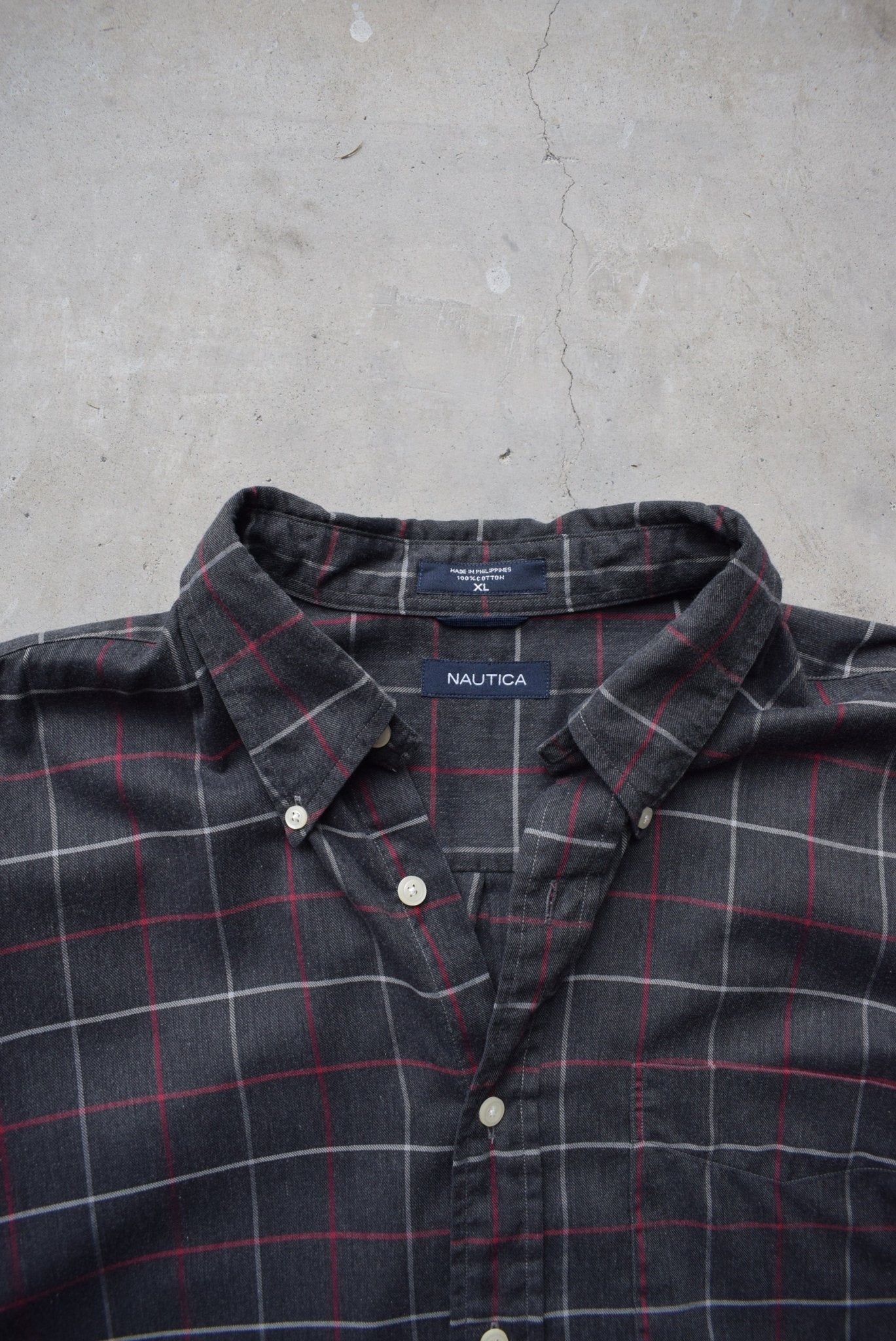 Nautica Black Cropped Long Sleeve Button Up — 2000s (XL) - Retrospective Store