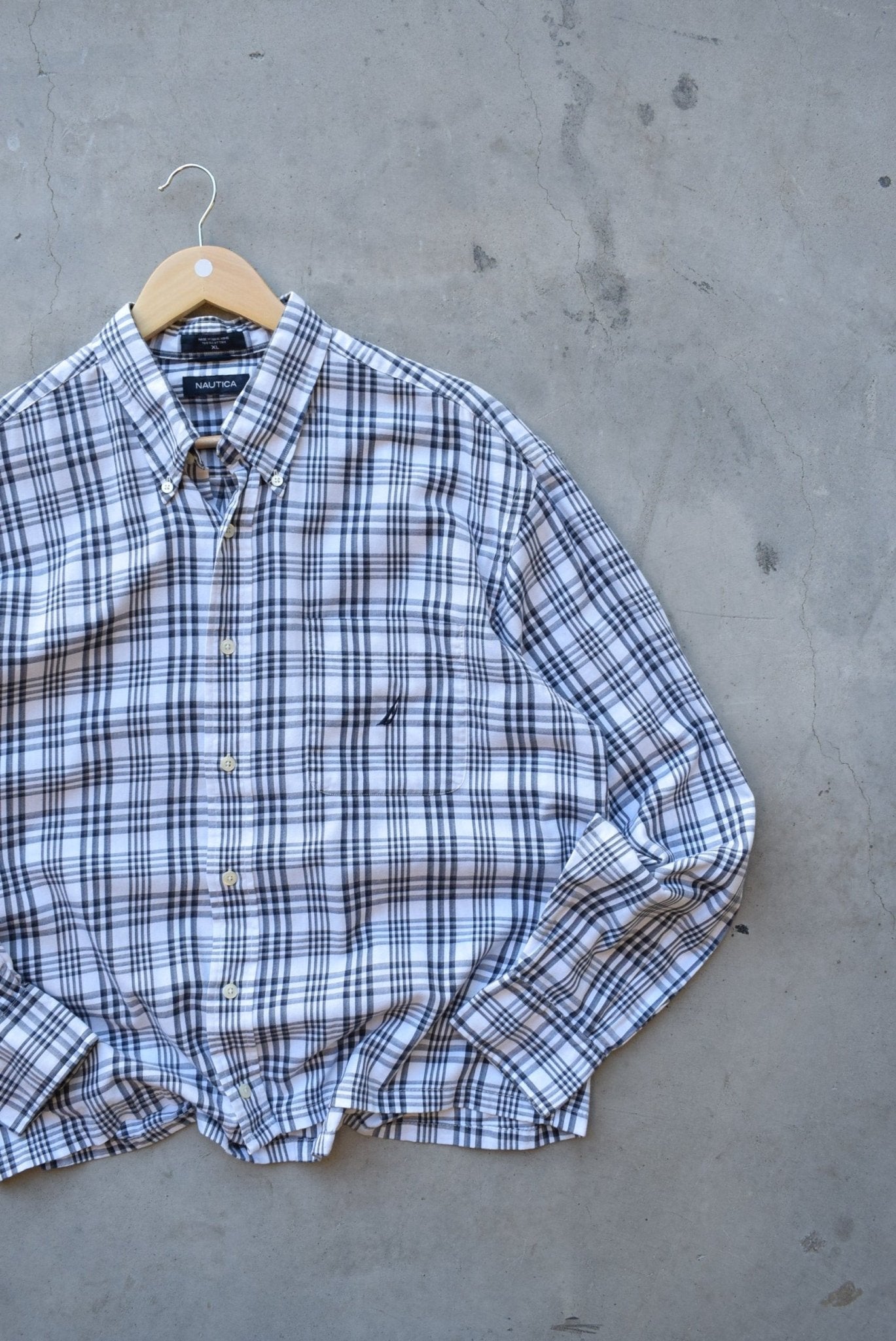 Nautica Black & White Cropped Long Sleeve Button Up — 2000s (L) - Retrospective Store