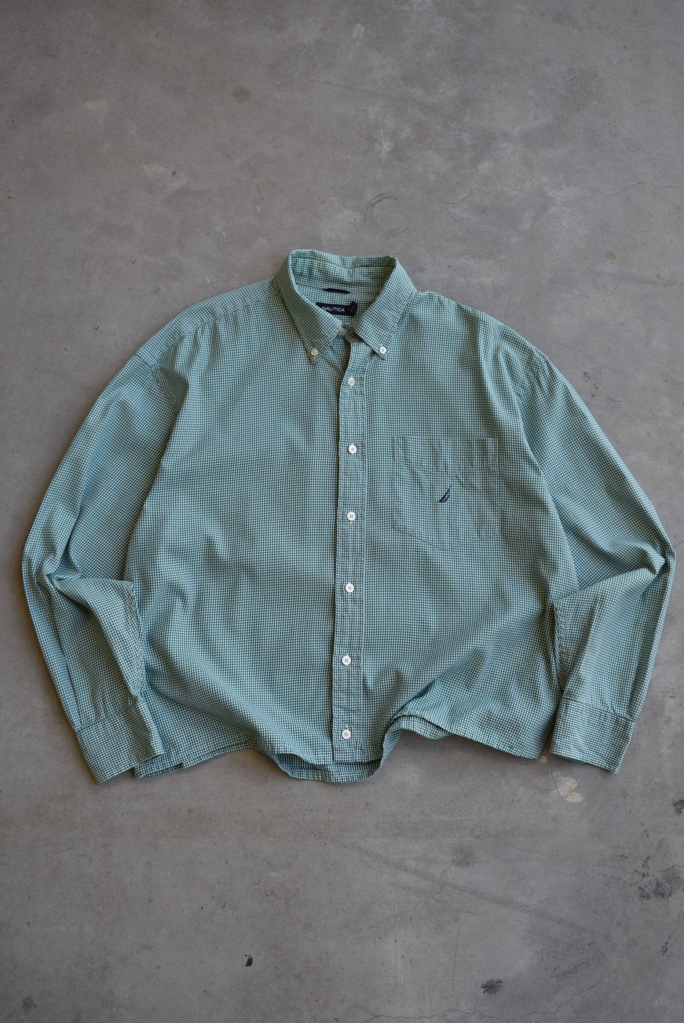 Nautica Cropped Long Sleeve Button Up — 2000s (L/XL) - Retrospective Store