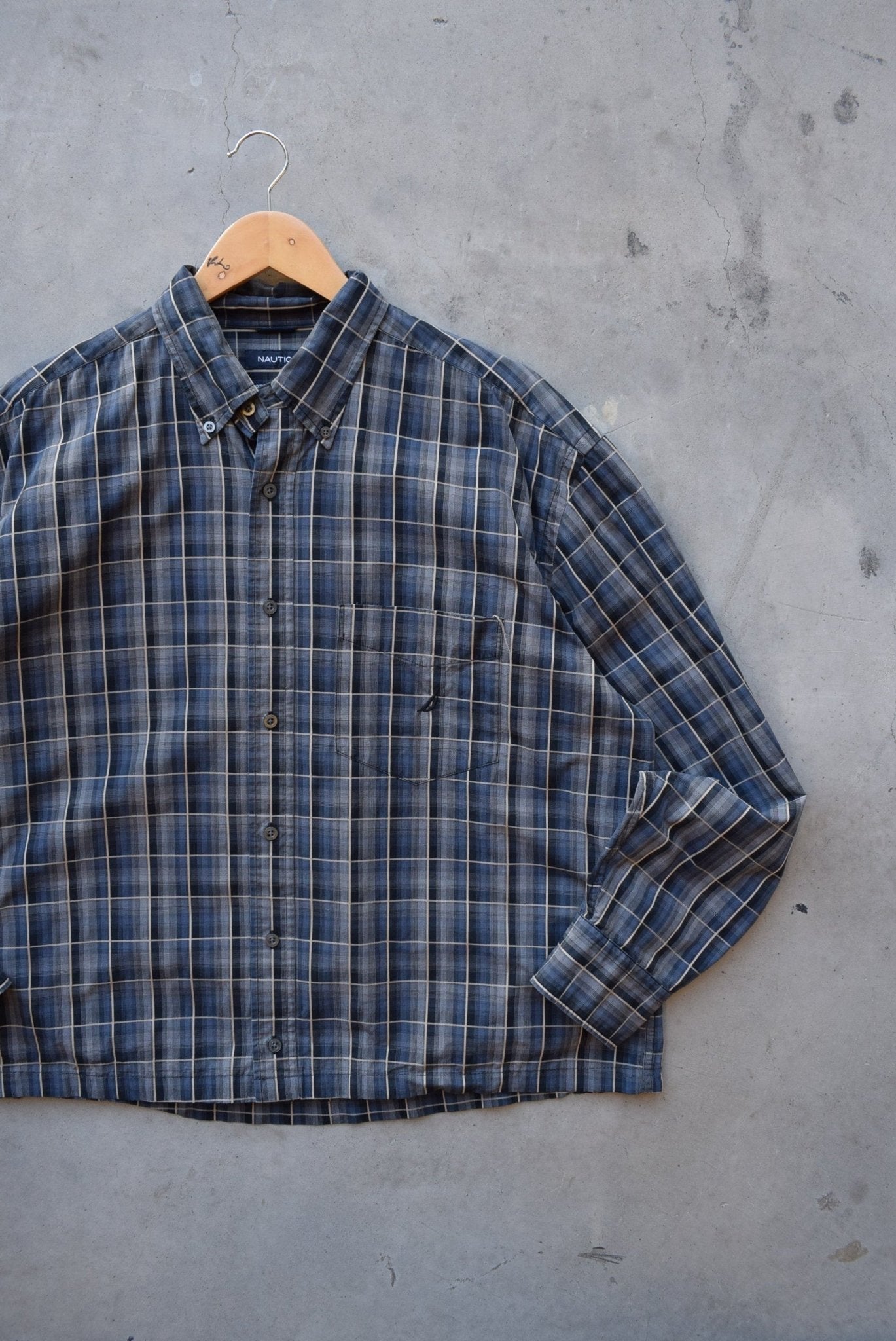 Nautica Grey Cropped Long Sleeve Button Up — 2000s (L/XL) - Retrospective Store