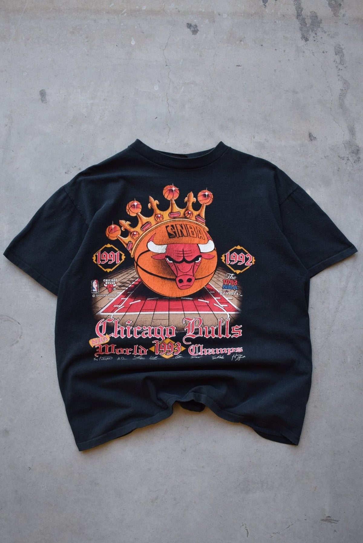 NBA Chicago Bulls 3-Peat Champions Black Graphic Tee — 1993 (L) - Retrospective Store