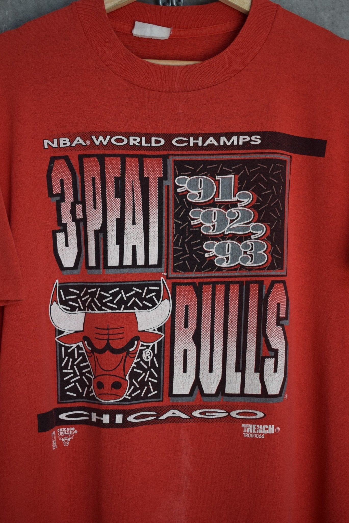 NBA Chicago Bulls 3 - Peat Tee — 1993 (L) - Retrospective Store