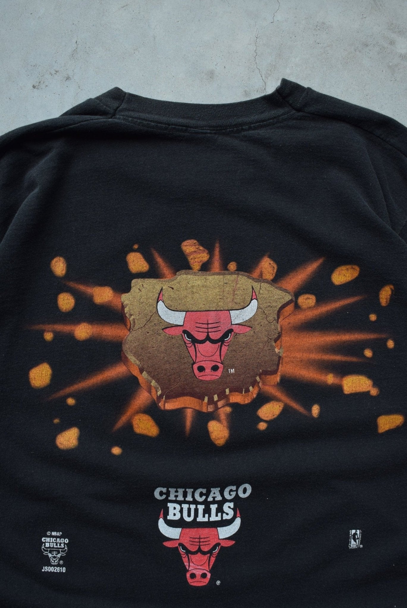 NBA Chicago Bulls Black Graphic Tee — 1990s (L) - Retrospective Store