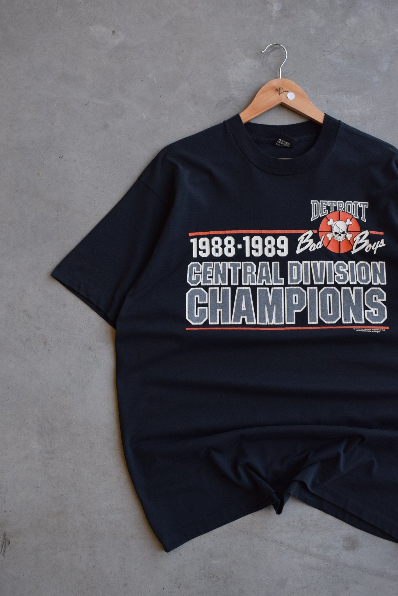 NBA Detroit Pistons 'Bad Boys' Champions Black Tee — 1989 (XL) - Retrospective Store