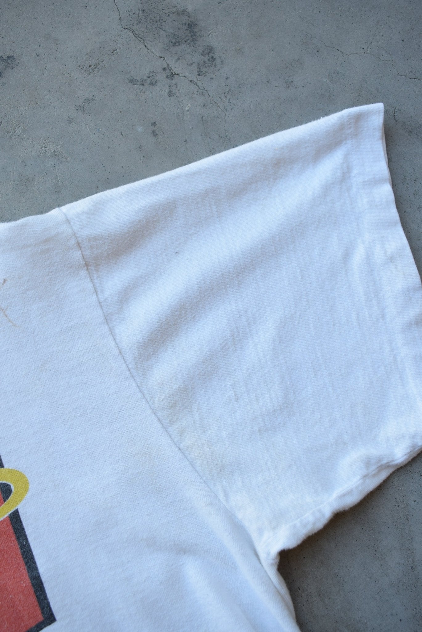 NBA Miami Heat White Graphic Tee — 1990s (M) - Retrospective Store
