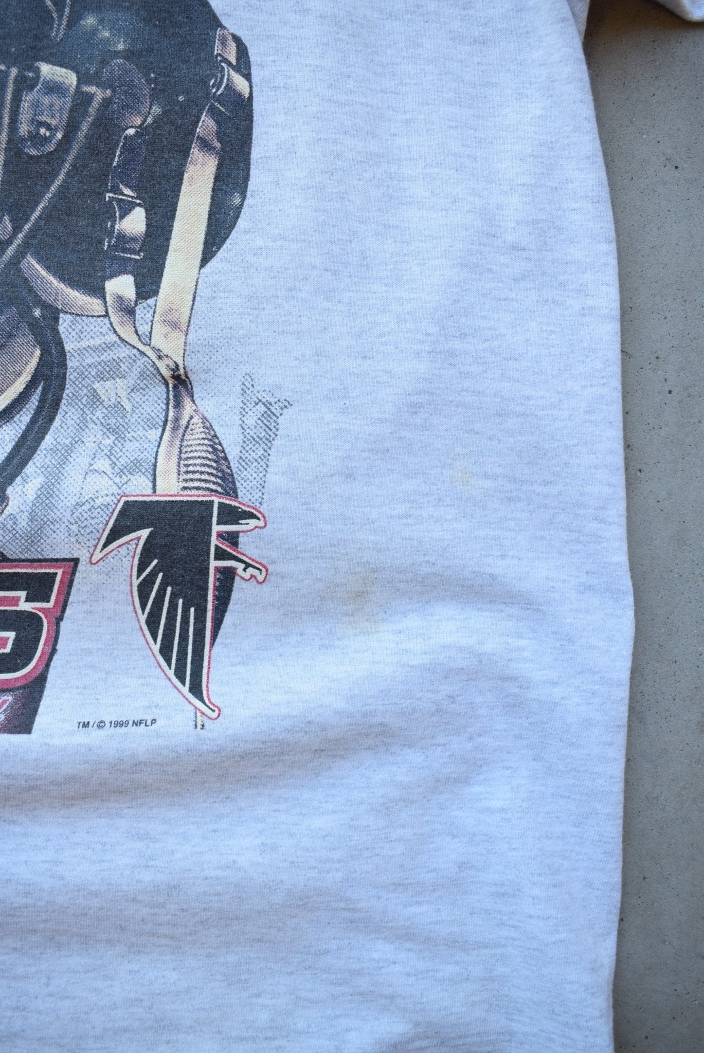 NFL Atlanta Falcons Champions Grey Graphic Tee — 1998 (L) - Retrospective Store