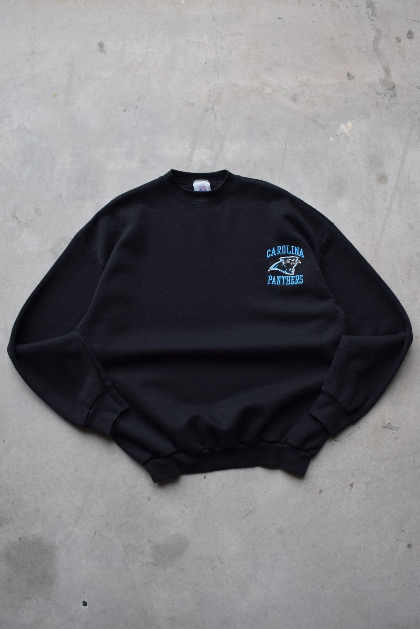 NFL Carolina Panthers Black Embroidered Crewneck — 1990s (L/XL) - Retrospective Store