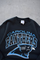 NFL Carolina Panthers Black Graphic Crewneck — 1990s (M) - Retrospective Store