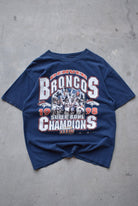 NFL Denver Broncos Superbowl XXXIII Champions Navy Graphic Tee — 1998 (L) - Retrospective Store