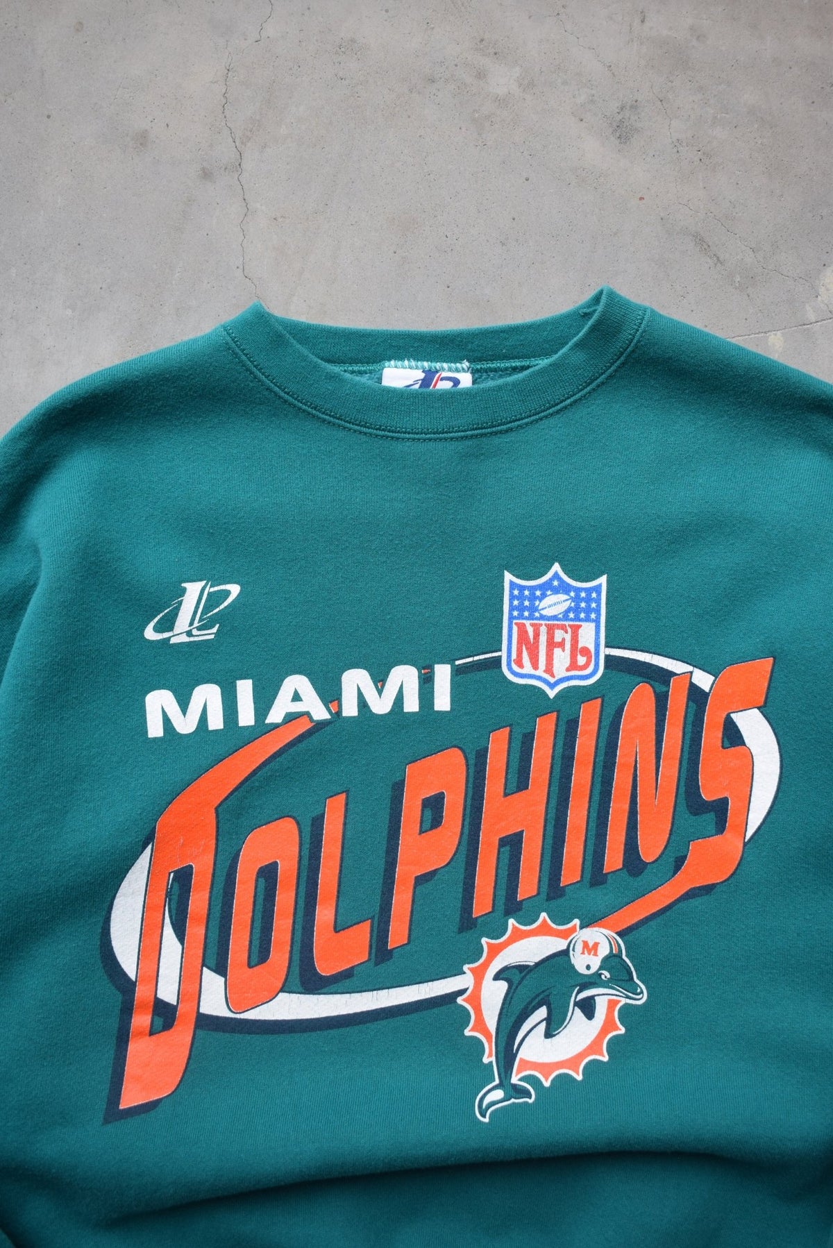 NFL Miami Dolphins Aqua-Blue Graphic Crewneck — 1990s (L) - Retrospective Store