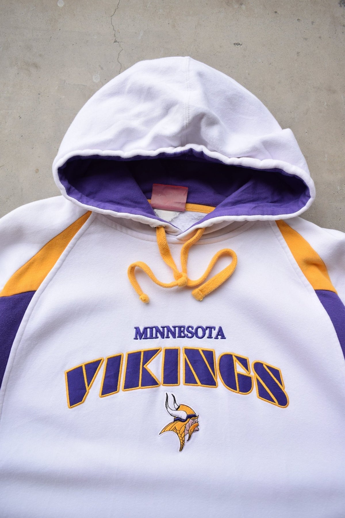 NFL Minnesota Vikings White & Purple Embroidered Hoodie — 2000s (XXL) - Retrospective Store