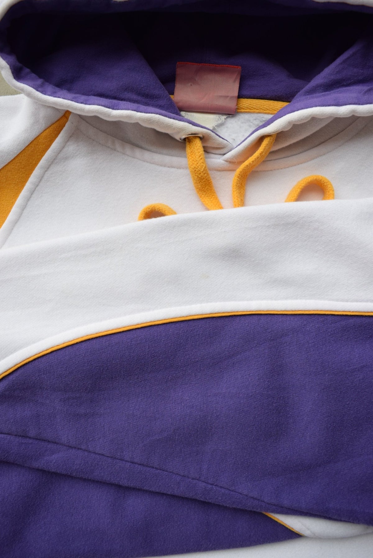 NFL Minnesota Vikings White & Purple Embroidered Hoodie — 2000s (XXL) - Retrospective Store