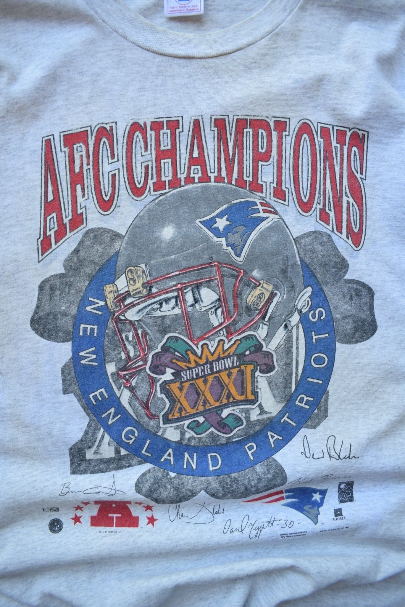 NFL New England Patriots Superbowl XXXI Grey Graphic Tee — 1996 (XL) - Retrospective Store