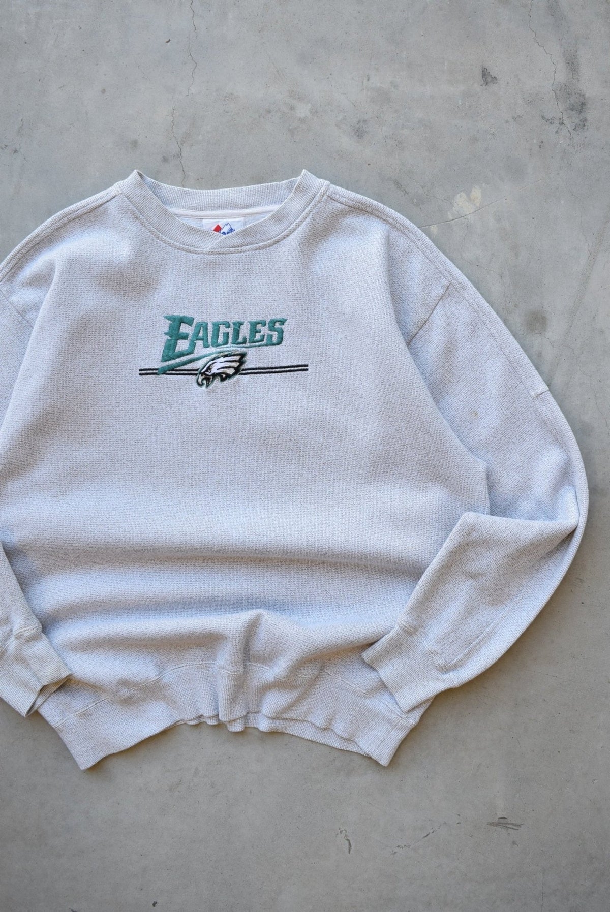 NFL Philadelphia Eagles Grey Embroidered Crewneck — 2000s (M/L) - Retrospective Store