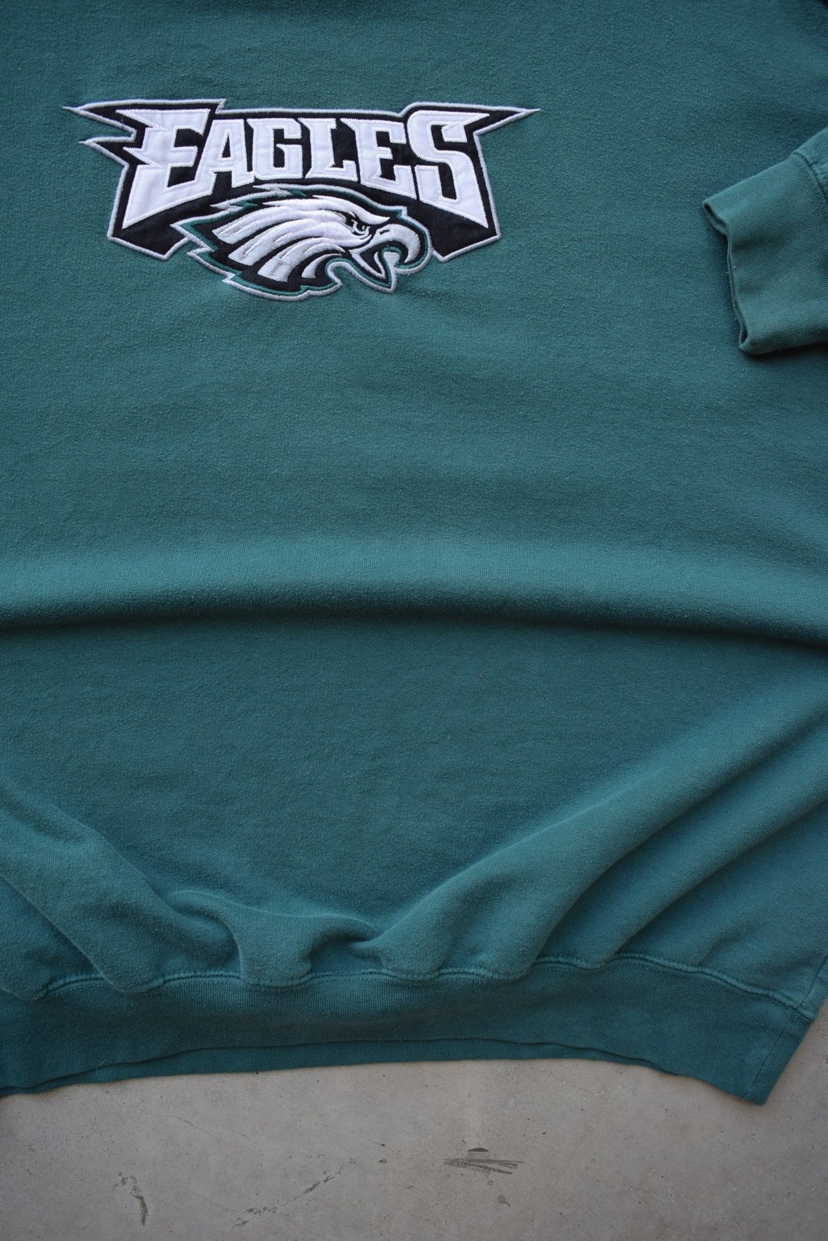 NFL Philadelphia Eagles Teal Embroidered Crewneck — 2000s (XL) - Retrospective Store