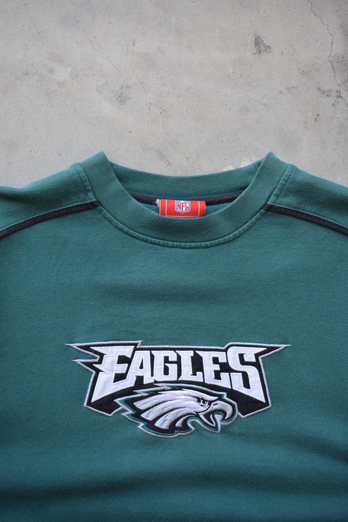 NFL Philadelphia Eagles Teal Embroidered Crewneck — 2000s (XL) - Retrospective Store