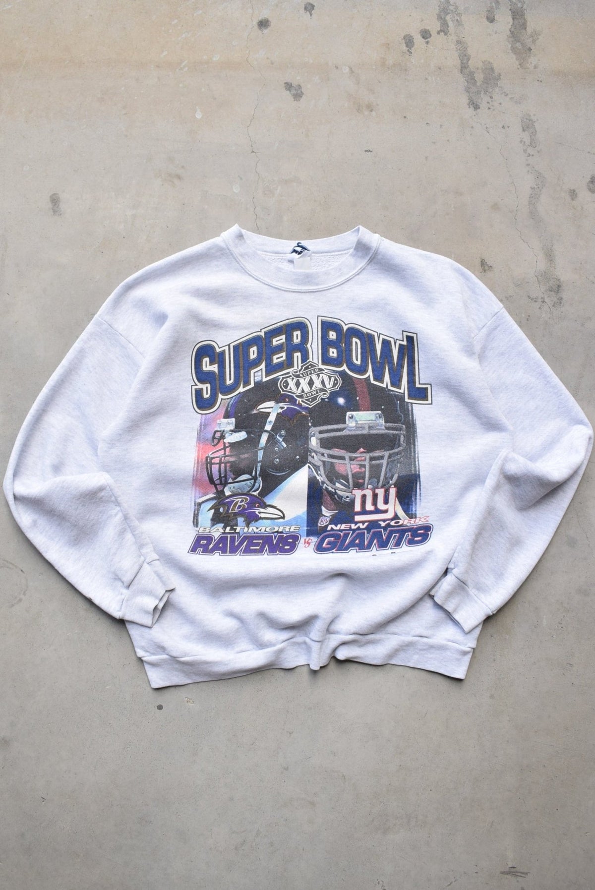 NFL Ravens vs. Giants Superbowl XXXV Grey Graphic Crewneck — 2001 (M) - Retrospective Store
