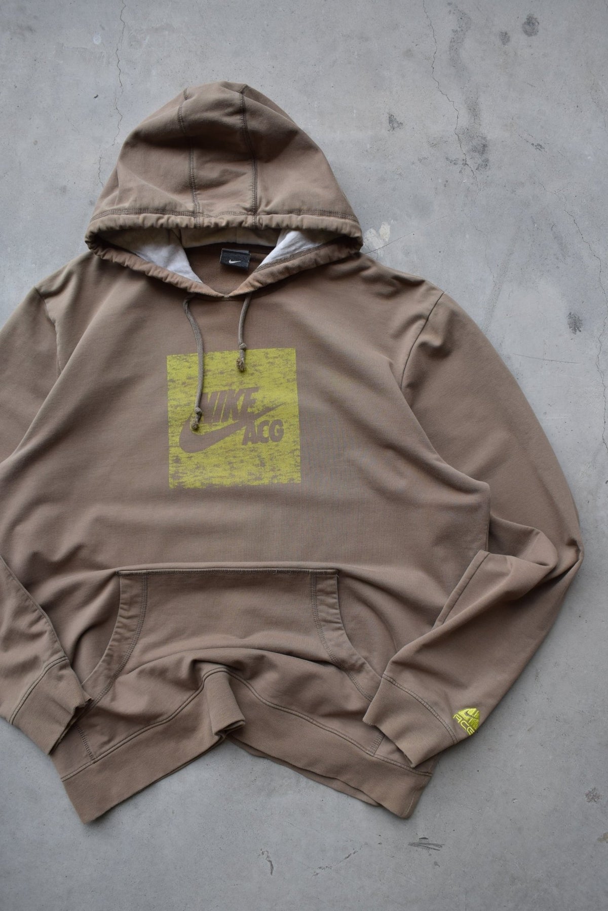 Nike ACG Brown Spellout Hoodie — 2000s (L) - Retrospective Store
