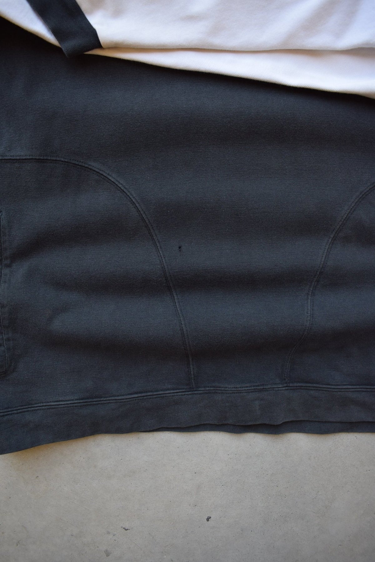 Nike Basketball Black & White Embroidered Spellout Hoodie — 1990s (XL) - Retrospective Store