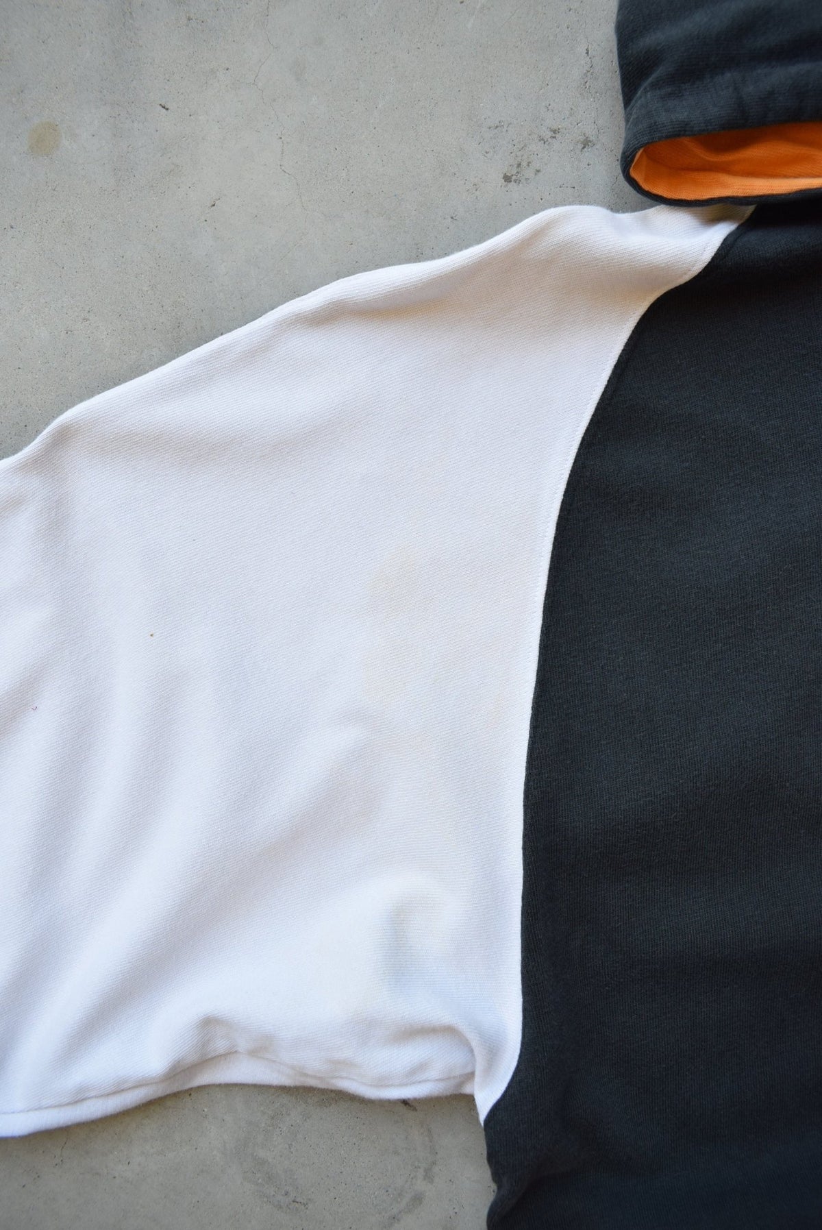 Nike Basketball Black & White Embroidered Spellout Hoodie — 1990s (XL) - Retrospective Store