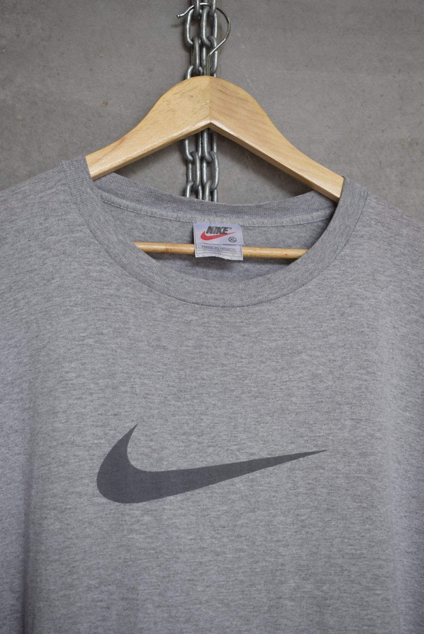 Nike Big Swoosh Tee — 2000s (XL) - Retrospective Store